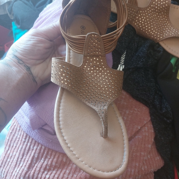 Sandals - Picture 2 of 3